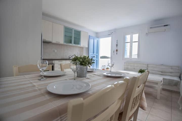 Astarti Apartments Livadi  Exterior photo
