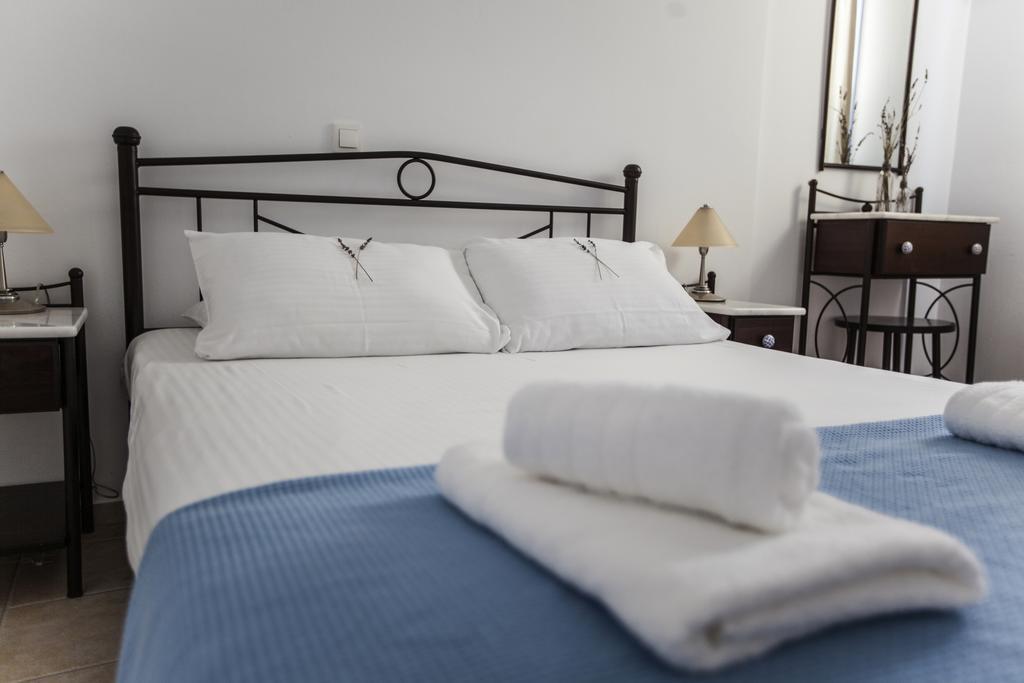 Astarti Apartments Livadi  Room photo
