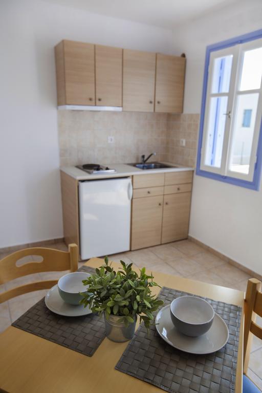 Astarti Apartments Livadi  Room photo
